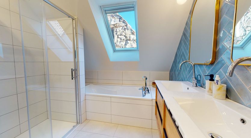 Photo of The Noble Valley