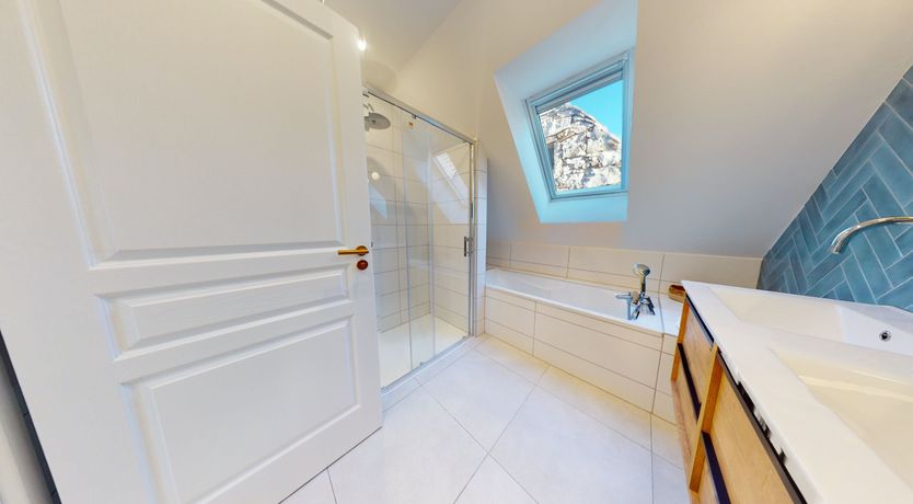 Photo of The Noble Valley