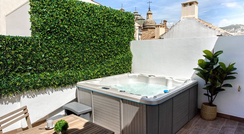 Photo of Granada Gateway