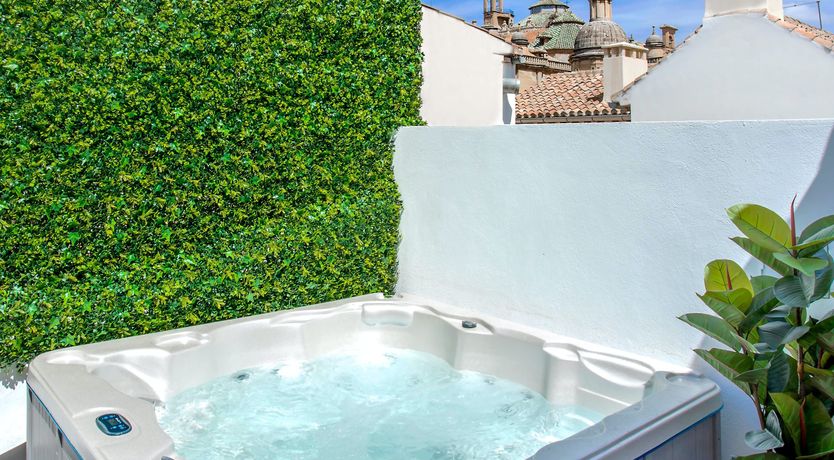 Photo of Granada Gateway