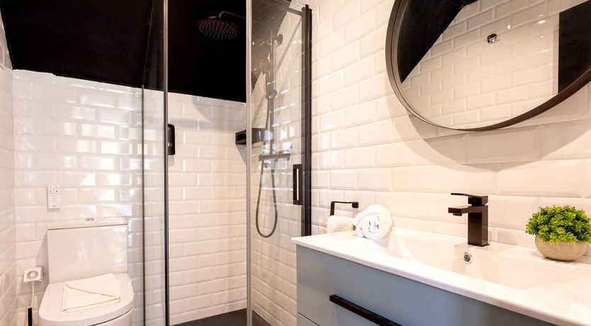 Photo of Granada Gateway