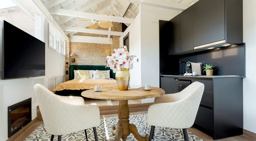 Photo of Granada Gateway