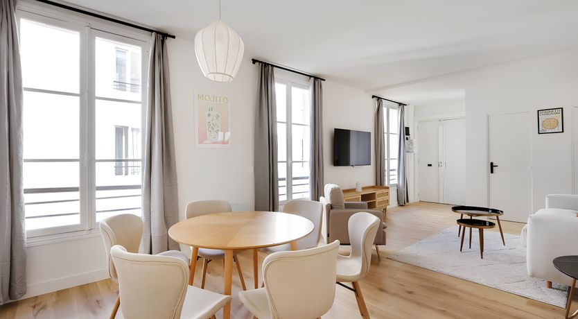 Photo of Silhouettes of Paris