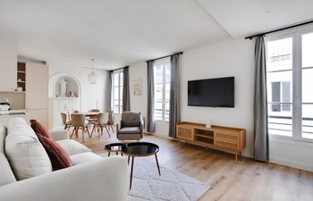 Silhouettes of Paris Apartment