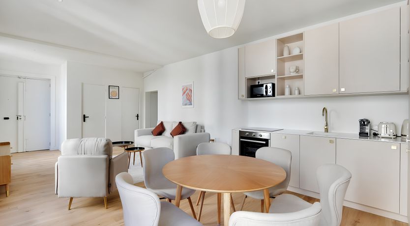 Photo of Silhouettes of Paris