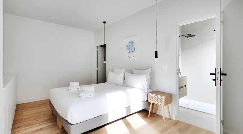 Photo of Silhouettes of Paris