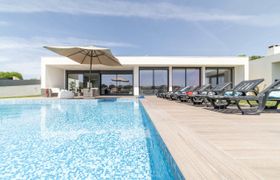 Photo of dreamy-coastal-hideaway