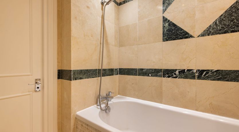 Photo of Earl's Court Elegance