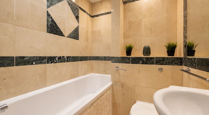 Photo of Earl's Court Elegance