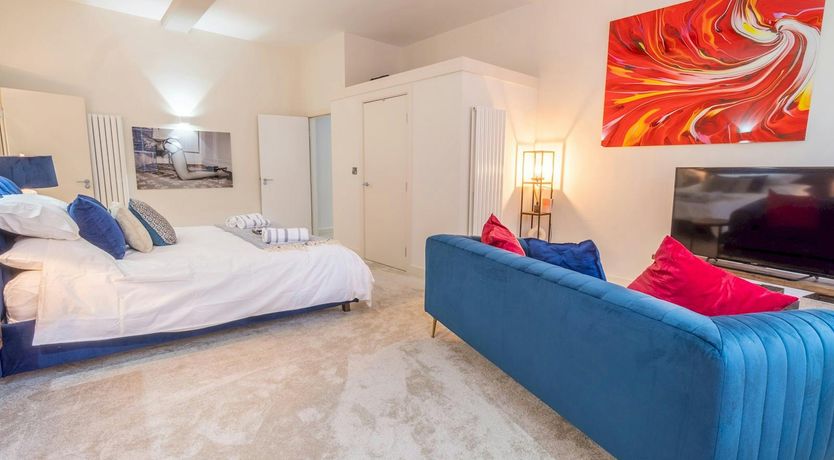 Photo of The Bumble Bee