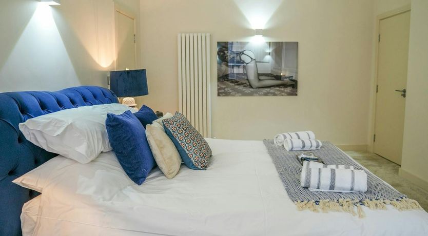 Photo of The Bumble Bee