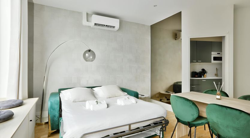 Photo of Parisian Whisper