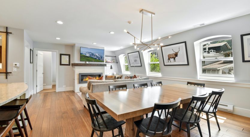 Photo of Legacy Plaza Joyride