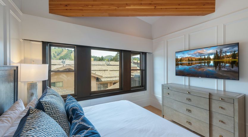 Photo of Silver Slopes Getaway