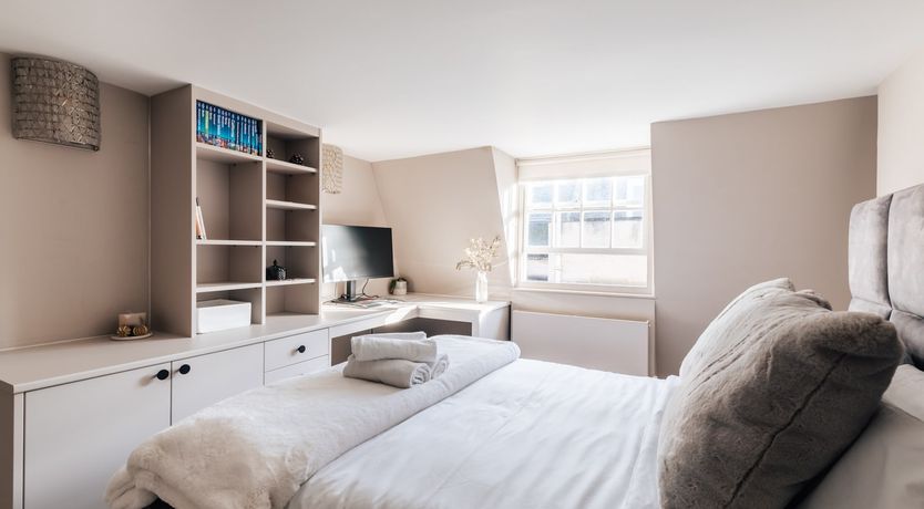 Photo of Georgian Benediction