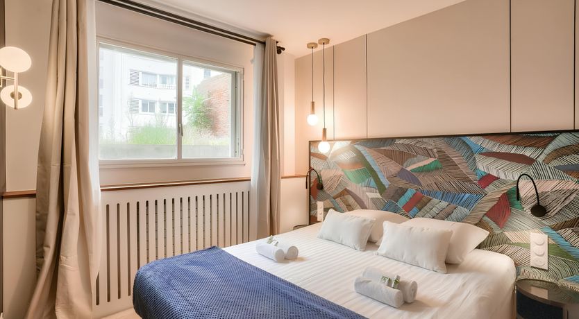 Photo of Eiffel's Echoes