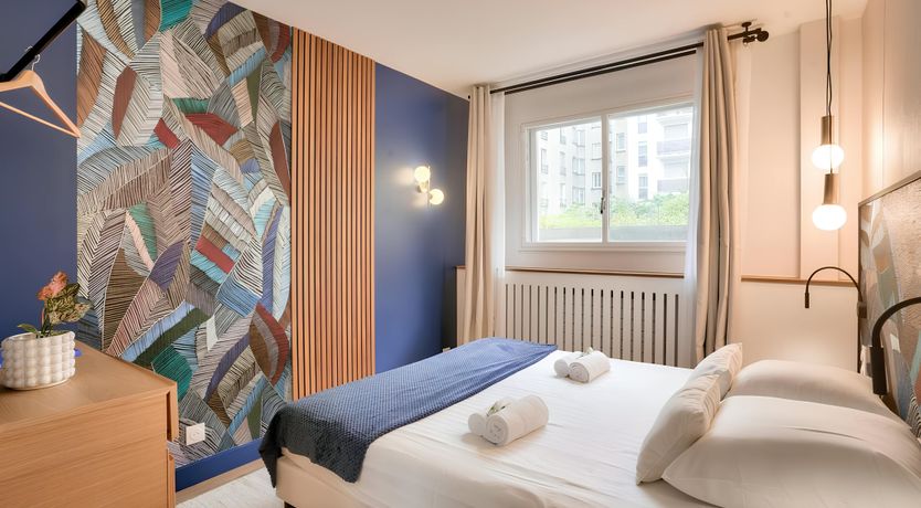 Photo of Eiffel's Echoes