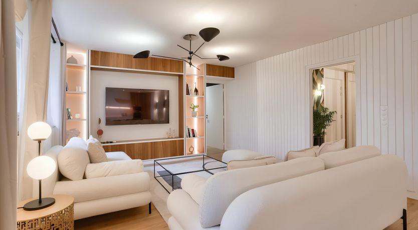 Photo of Eiffel's Echoes