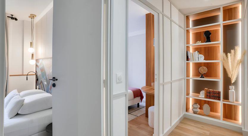 Photo of Eiffel's Echoes