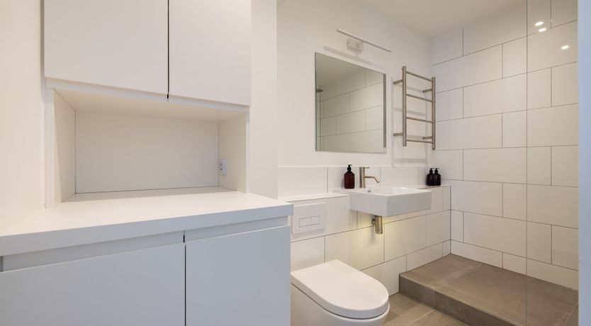 Photo of Petite & Chic