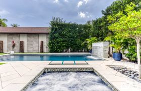 Sea Siren's Retreat Holiday Home