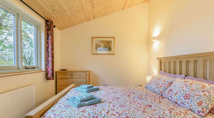 Photo of A Lakeside Serenity