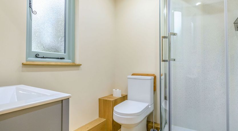 Photo of A Lakeside Serenity