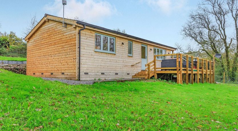 Photo of A Lakeside Serenity