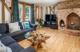 Chilterns Charm Holiday Cottage