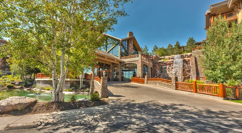 Photo of Pinnacle Peak