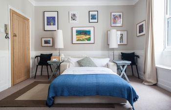 Blue Swathe Apartment