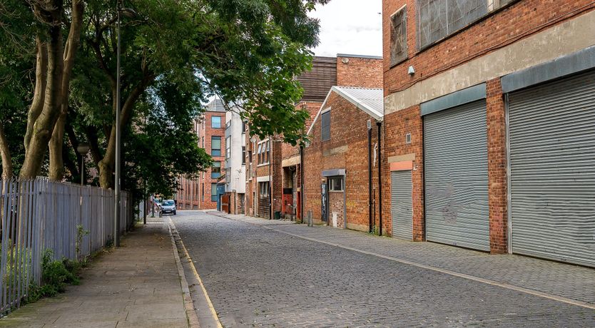 Photo of On Ropewalks Roads