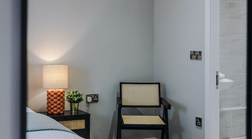 Photo of On Ropewalks Roads