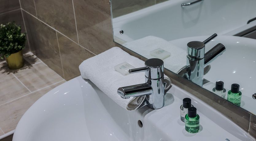 Photo of On Ropewalks Roads