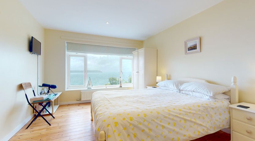 Photo of Comes in Waves