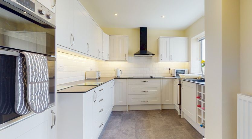 Photo of Comes in Waves