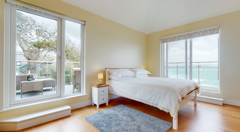 Photo of Comes in Waves