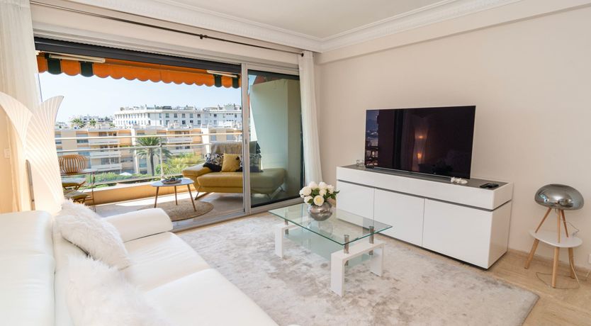 Photo of Sunset in Cannes