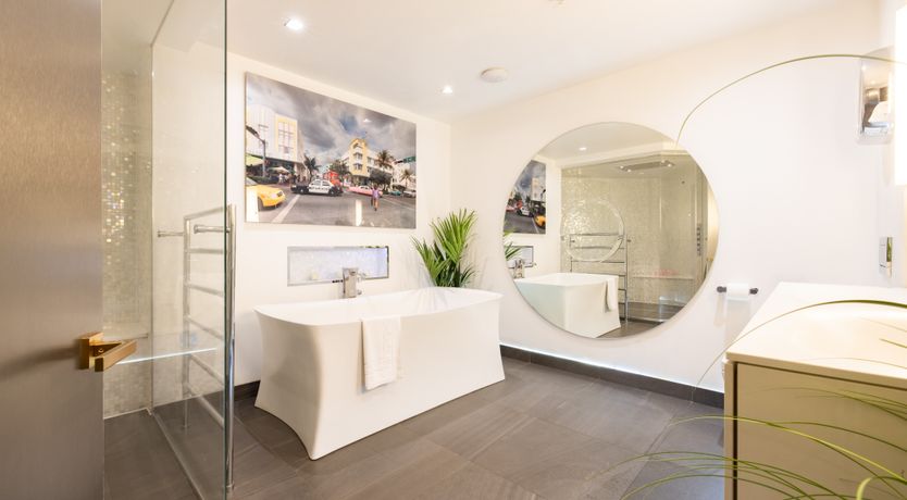 Photo of Cupid's Bow