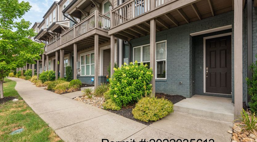 Photo of Chic Downtown Retreat