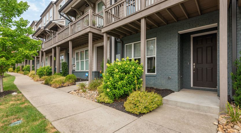 Photo of Chic Downtown Retreat