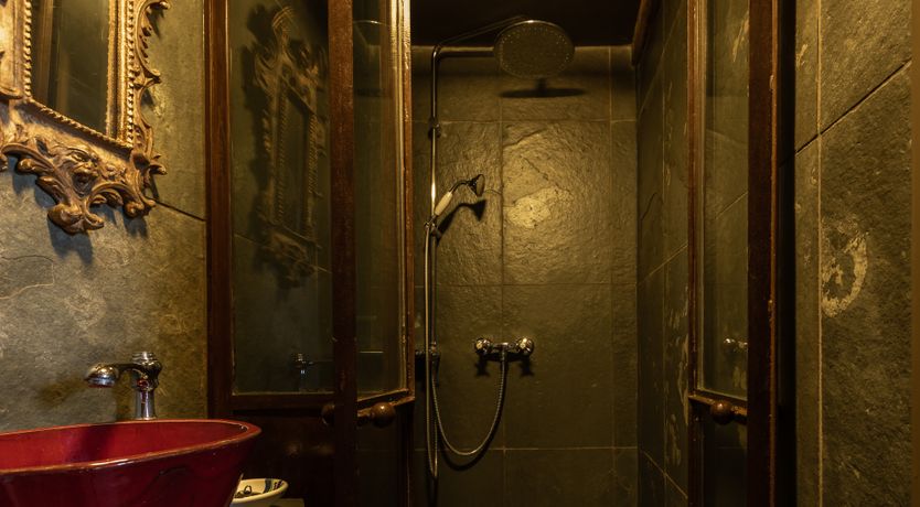 Photo of The Gallerist