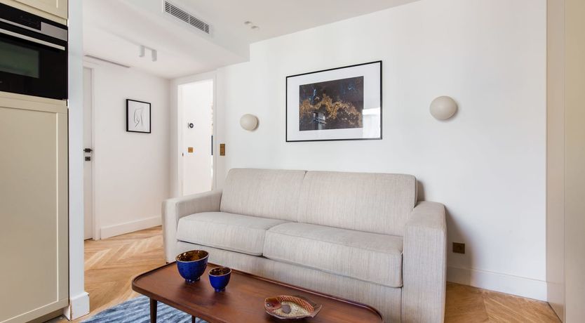 Photo of Raspberry Macaron