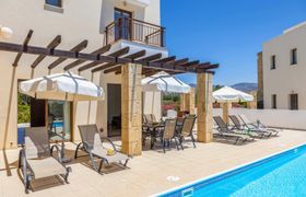 Photo of sunny-seaside-retreat