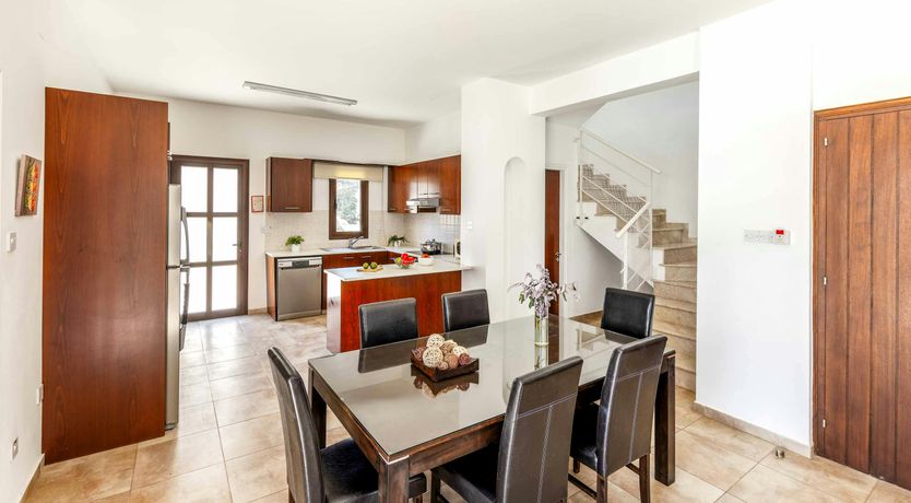 Photo of Sunny Seaside Retreat