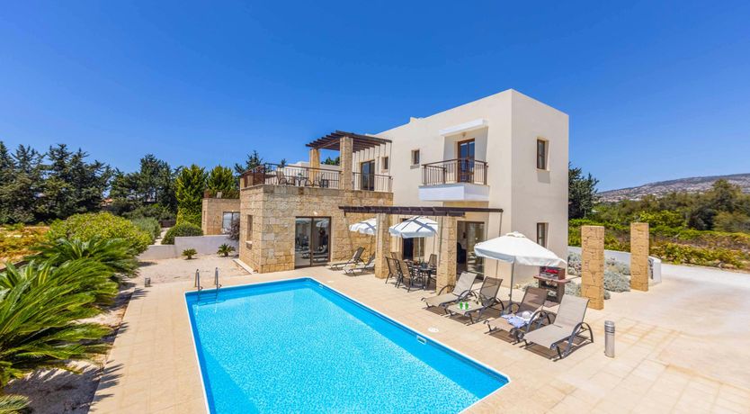 Photo of Sunny Seaside Retreat