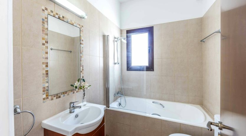 Photo of Sunny Seaside Retreat