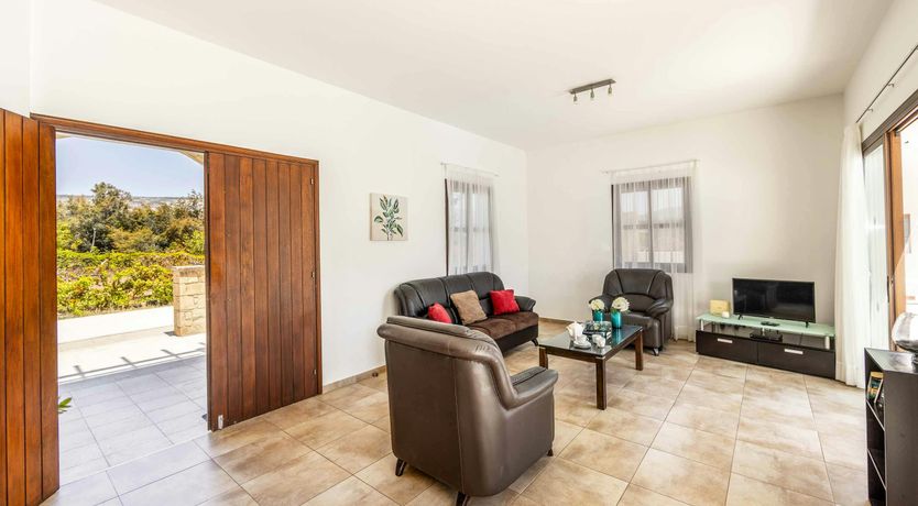 Photo of Sunny Seaside Retreat