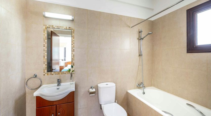 Photo of Sunny Seaside Retreat