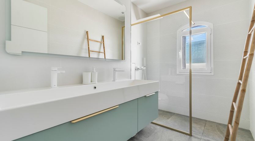 Photo of Golden Elegance